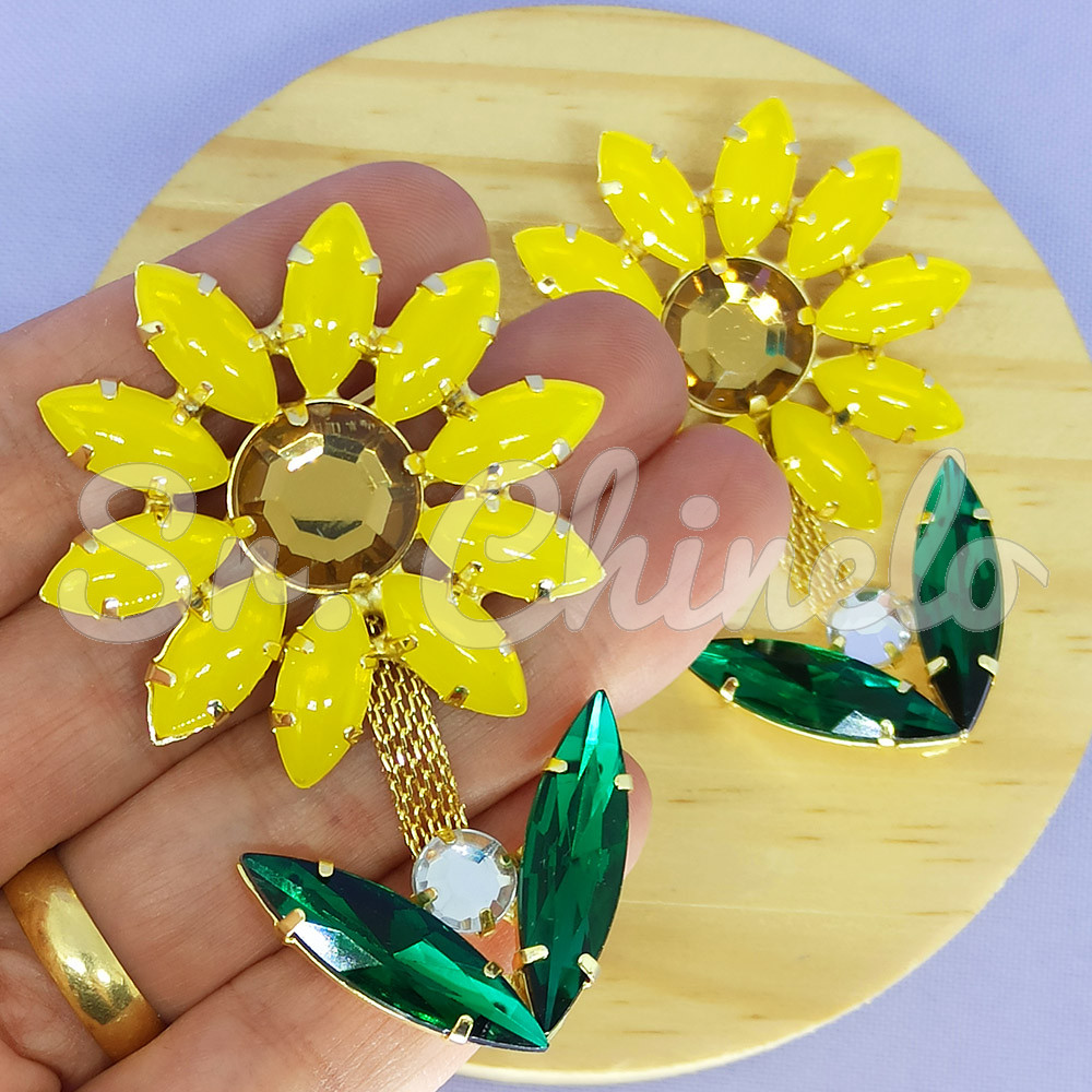 Cabedal Girassol, Banhado, Rebite, Amarelo Fosco