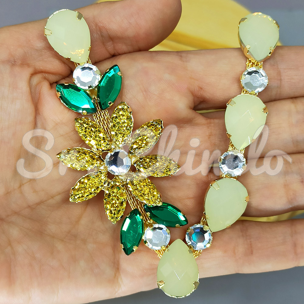 Cabedal Daisy, Pedraria Drusa, Banhado, Rebite, Branco Opal/Amarelo