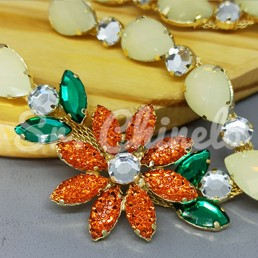 Cabedal Daisy, Pedraria Drusa, Banhado, Rebite, Branco Opal/Laranja