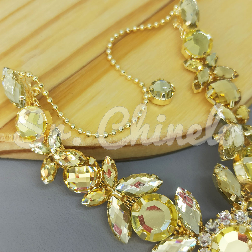 Cabedal Olívia, Banhado, Rebite, Amarelo Dourado