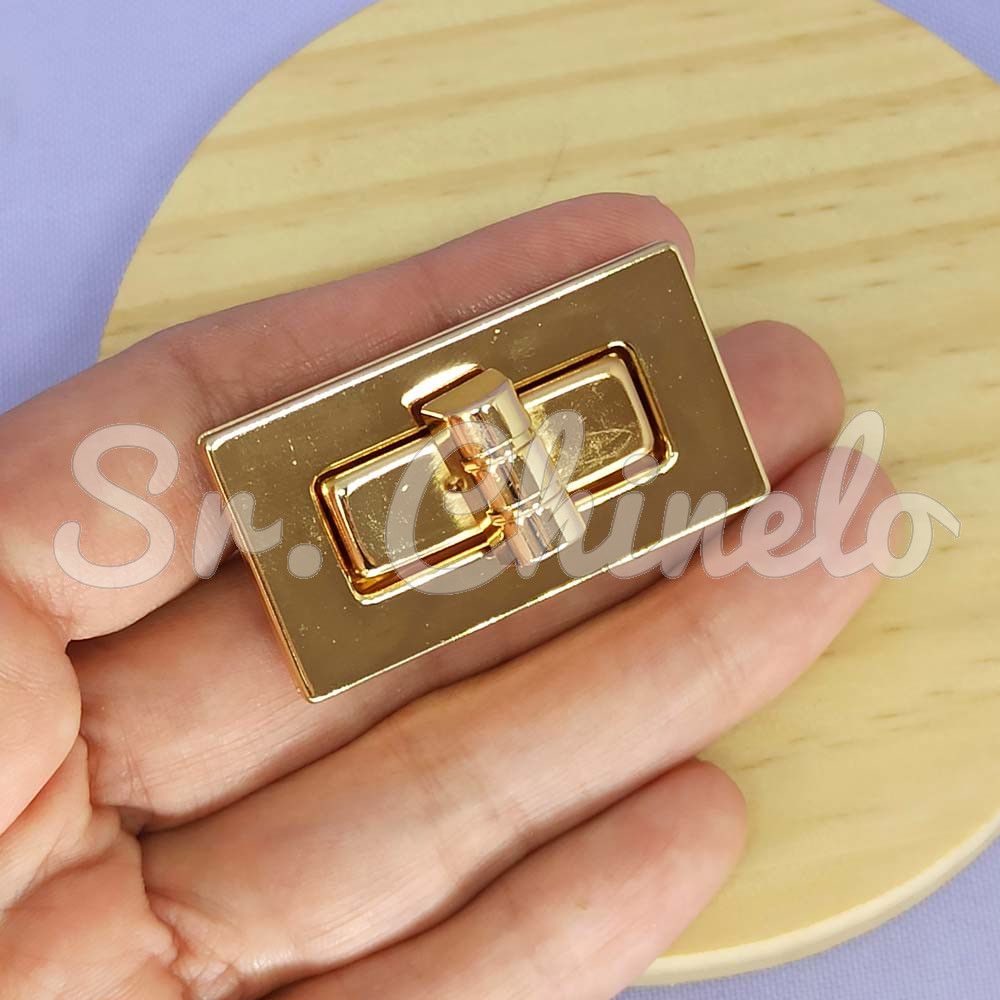 Fecho de Giro, 40mm x 25mm, Ouro