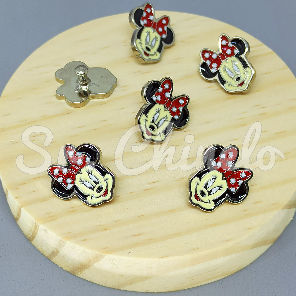 Piercing de Rebite, Minnie, Laço Vermelho