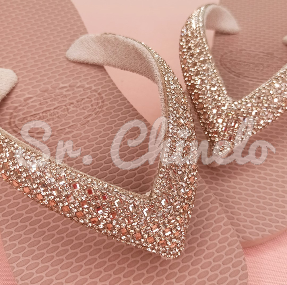 Cabedal Paola, Tecido com Strass, Formato em V, Pronto para Aplicação em Solas, Rosê/Rose Gold