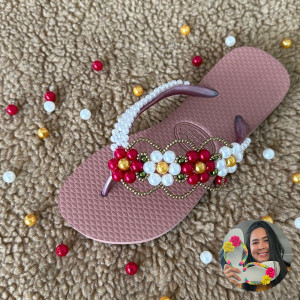 Chinelo Trama de Pérolas - Alane Tainã